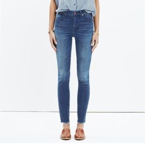MADEWELL 10” High Rise Skinny Fray Hem With Magic Pockets Blue Jeans